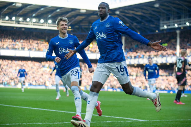 中場核心 中場核心